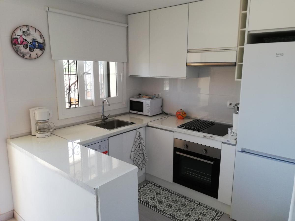 Ferienwohnung Estupendo Apartamento En Muy Buena Zona L' Escala Exterior foto